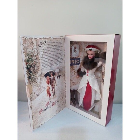 Holiday Memories 1995 Barbie Doll Hallmark Special Edition - Picture 2 of 11